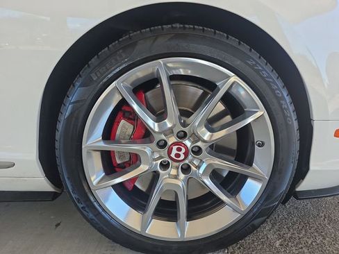 Used 2014 Bentley Continental GT V8 S image 31