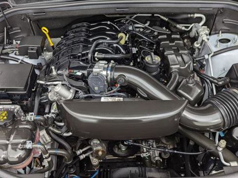 Used 2023 Dodge Durango SXT image 30