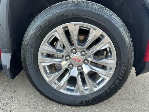 Used 2023 GMC Sierra 1500 Denali w/ Technology Package image 11