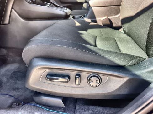 Used 2025 Honda CR-V EX image 31
