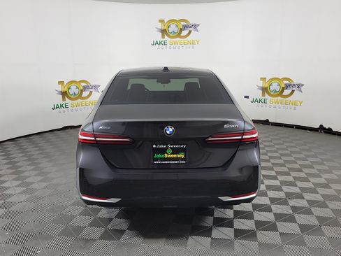 Used 2024 BMW 530i xDrive w/ Premium Package AWD/4WD image 6