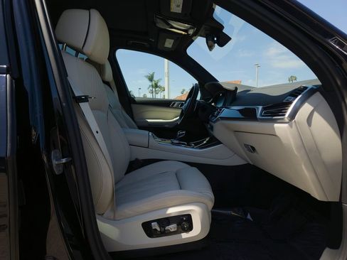 Used 2023 BMW X5 xDrive40i w/ Executive Package AWD/4WD image 22