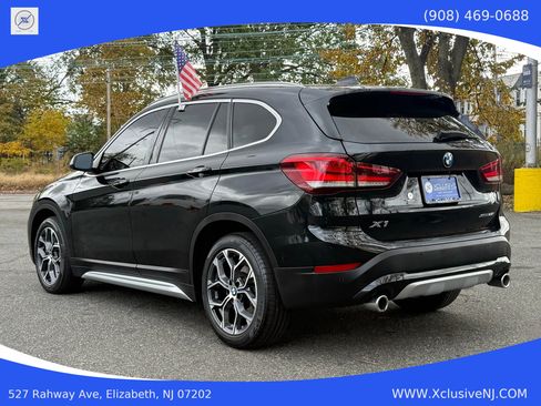 Used 2021 BMW X1 xDrive28i w/ Premium Package image 2