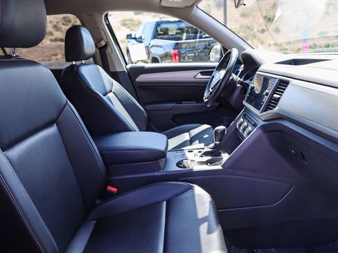 Used 2019 Volkswagen Atlas SE w/ Towing Package FWD image 18