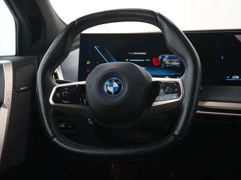 Used 2024 BMW iX xDrive50 w/ Premium Package AWD/4WD image 18