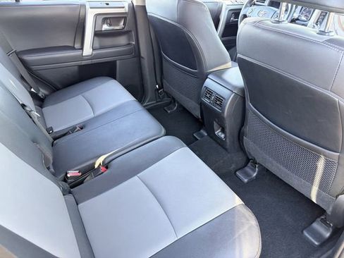 Used 2022 Toyota 4Runner SR5 Premium image 23
