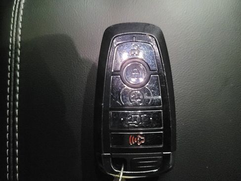 Used 2022 Lincoln Corsair AWD w/ Equipment Group 101A image 32