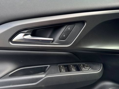 New 2026 Chevrolet Equinox EV LT FWD image 11