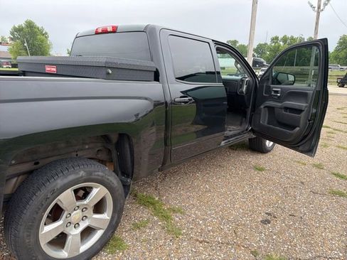 Used 2018 Chevrolet Silverado 1500 LT w/ Texas Edition RWD image 9