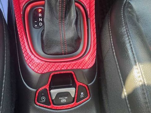 Used 2018 Jeep Compass Trailhawk w/ Cold Weather Group image 8