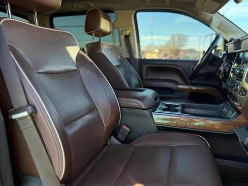 Used 2016 Chevrolet Silverado 2500 High Country w/ High Country Premium Package image 25