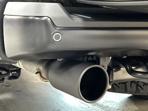 Used 2025 Ford F150 Raptor AWD/4WD image 34