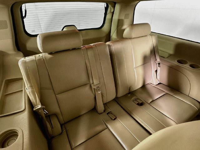 Used 2013 GMC Yukon XL Denali AWD/4WD image 34