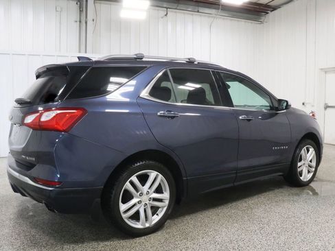 Used 2018 Chevrolet Equinox Premier image 4