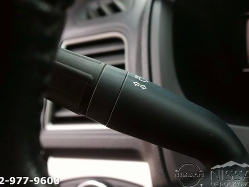 Used 2018 Ford Explorer XLT w/ Equipment Group 202A image 26