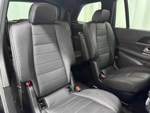 Used 2024 Mercedes-Benz GLS 450 4MATIC image 22