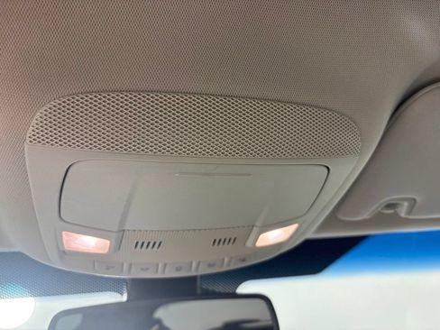Used 2018 Ford Edge SEL w/ Equipment Group 201A AWD/4WD image 23