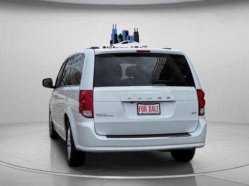 Used 2020 Dodge Grand Caravan SXT w/ Driver Convenience Group FWD image 7