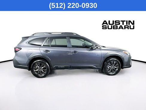 Used 2025 Subaru Outback Onyx Edition image 9