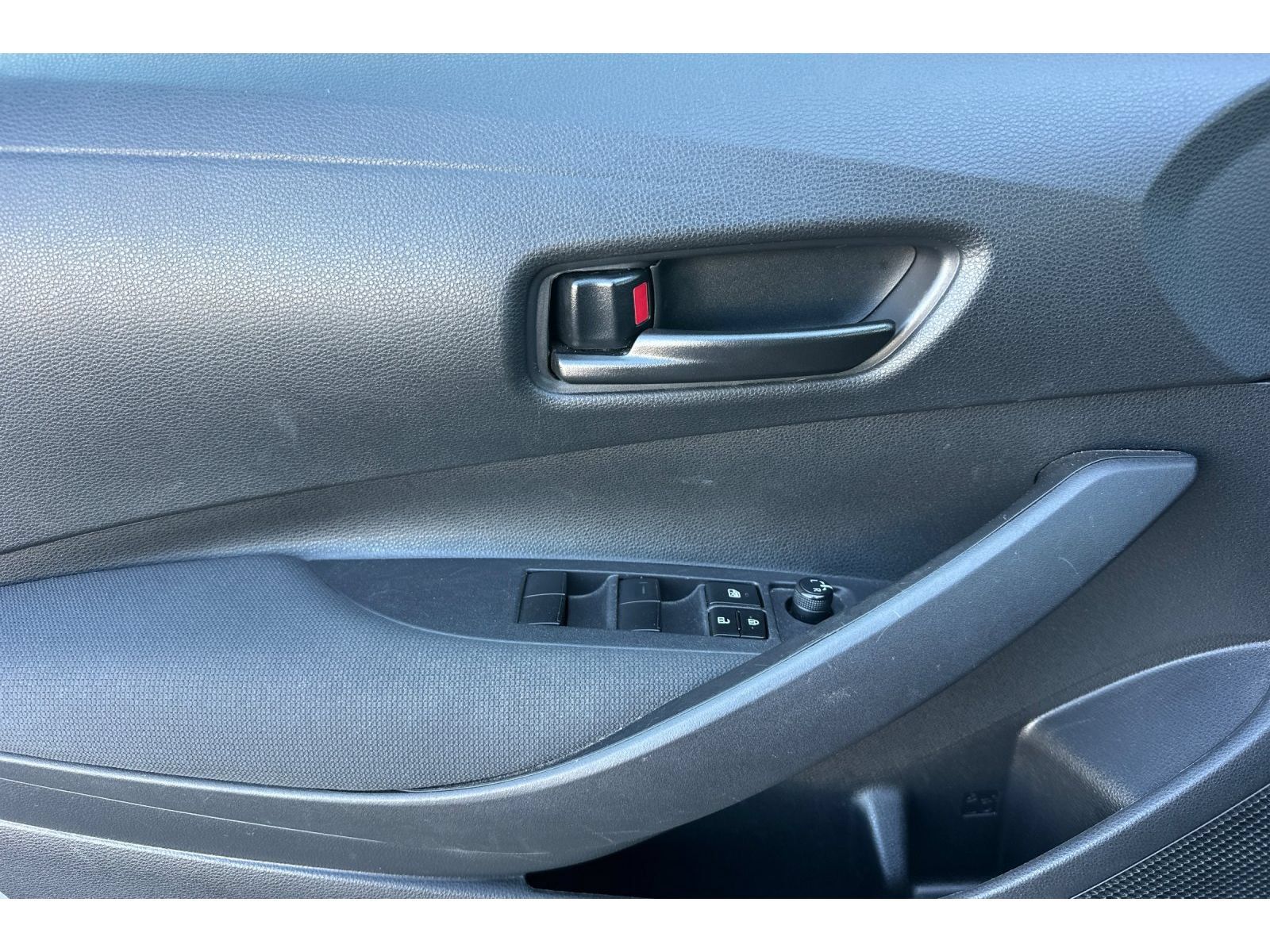 Certified 2024 Toyota Corolla LE FWD image 11