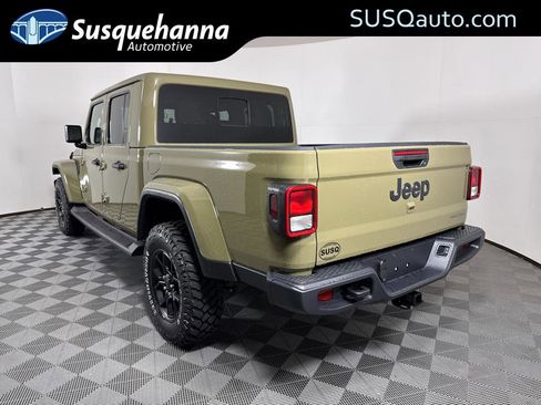 New 2025 Jeep Gladiator Sport image 15