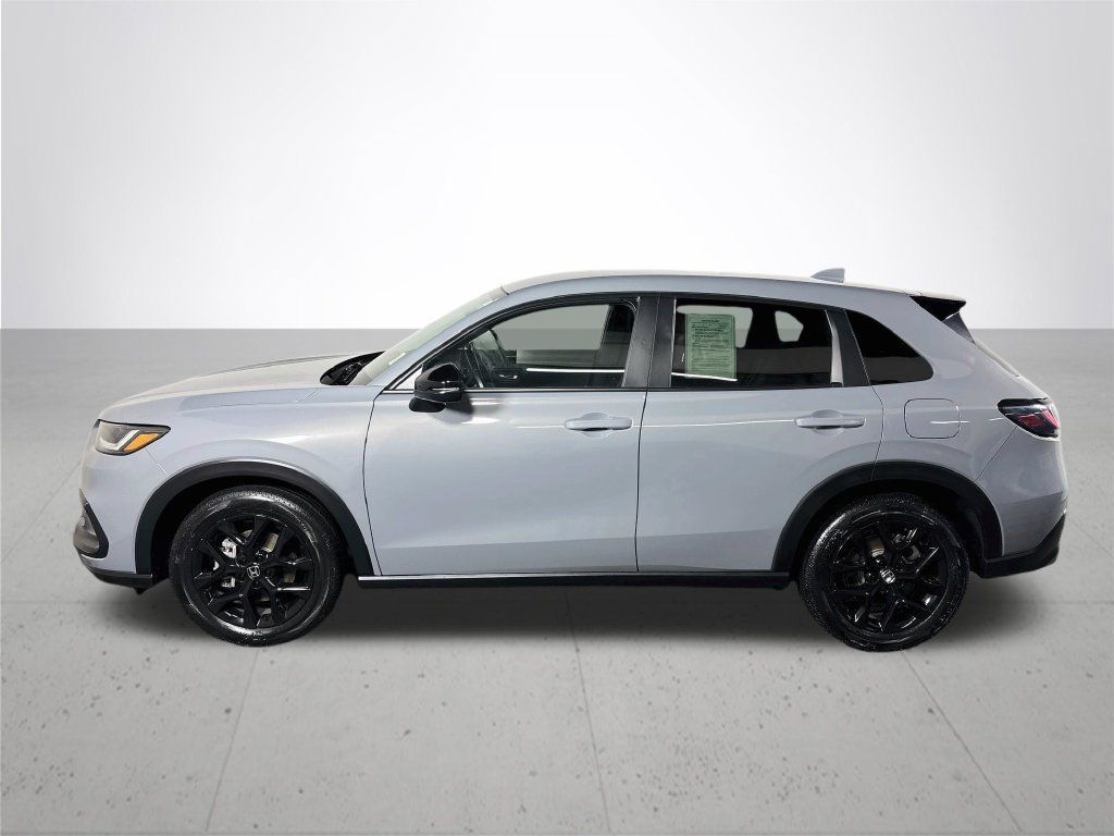 Used 2025 Honda HR-V Sport image 9