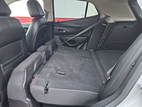 Used 2021 Buick Encore Preferred FWD image 40
