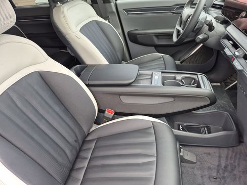 New 2026 Kia EV9 GT-Line image 17