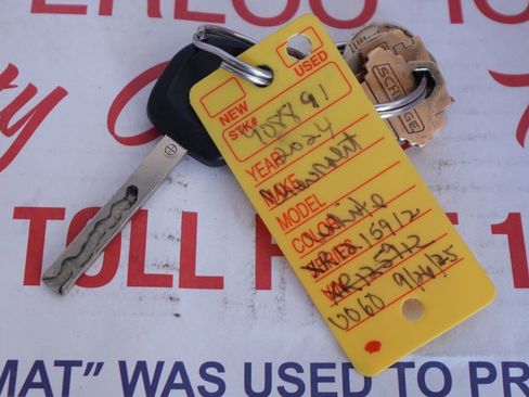 Used 2024 Chevrolet Express 2500 w/ Driver Convenience Package image 27