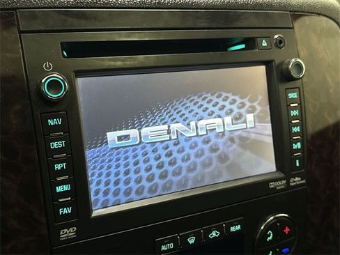 Used 2014 GMC Yukon Denali image 19