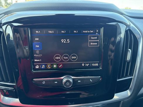 Used 2023 Chevrolet Traverse LT FWD image 20