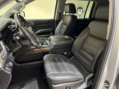 Used 2020 GMC Yukon XL Denali w/ Open Road Package RWD image 19