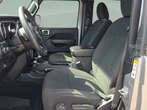 Used 2018 Jeep Wrangler Sport AWD/4WD image 10