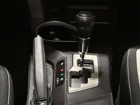 Used 2018 Toyota RAV4 XLE image 21