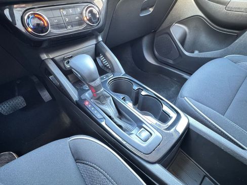 Used 2025 Chevrolet TrailBlazer LT w/ Driver Confidence Package image 39