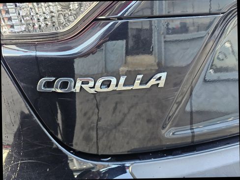 Used 2023 Toyota Corolla LE image 26
