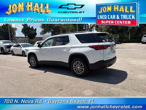 Used 2023 Chevrolet Traverse LT FWD image 6