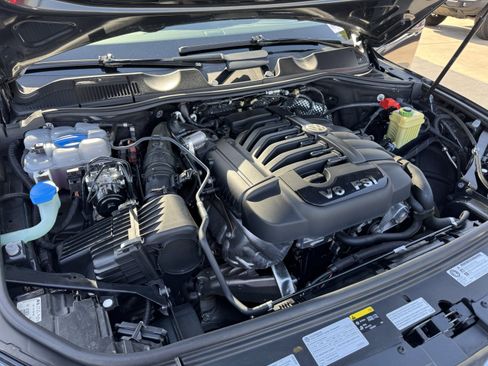 Used 2015 Volkswagen Touareg VR6 AWD/4WD image 41