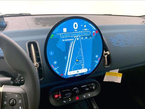 Used 2025 MINI Cooper Countryman S w/ Comfort Package Max image 5