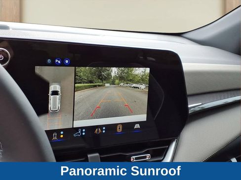 New 2027 Chevrolet Equinox LT w/ Convenience Package II FWD image 6