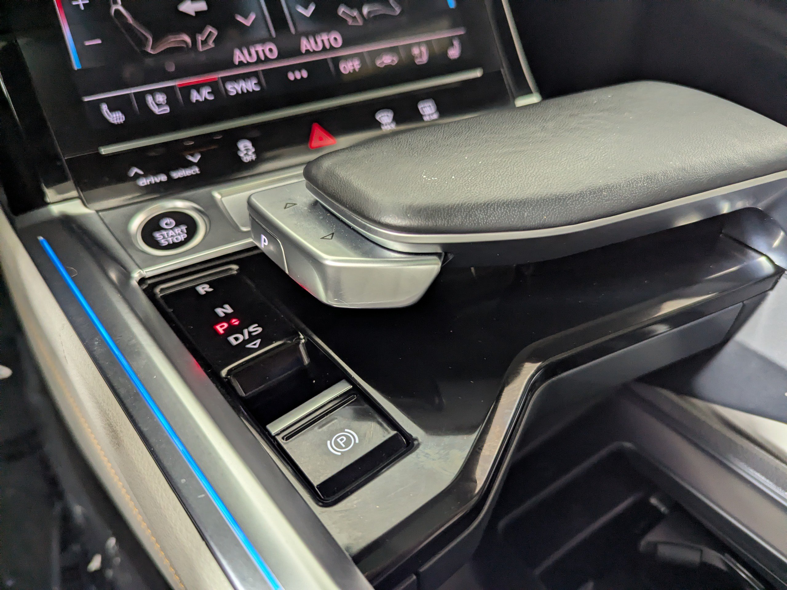 Certified 2024 Audi Q8 e-tron Premium Plus w/ Prestige Package AWD/4WD image 23
