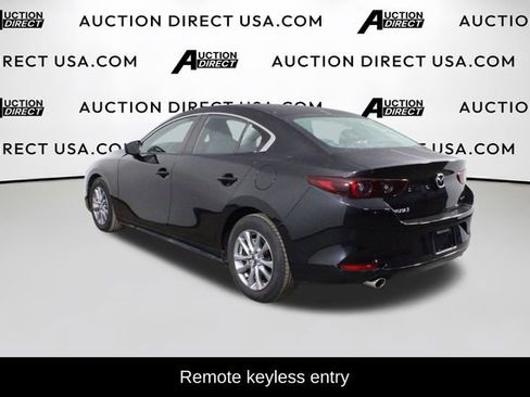 Used 2022 MAZDA MAZDA3 Sedan image 5