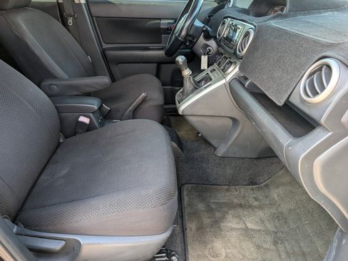 Used 2009 Scion xB FWD image 22
