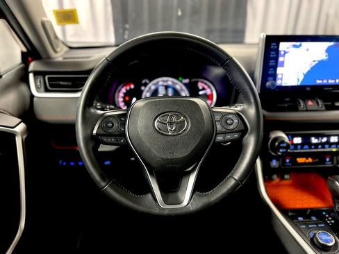 Used 2019 Toyota RAV4 Adventure w/ Cold Weather Package AWD/4WD image 28