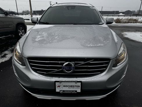 Used 2016 Volvo XC60 T6 w/ Proximity Package image 35