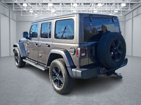 Used 2021 Jeep Wrangler Unlimited Sahara image 3