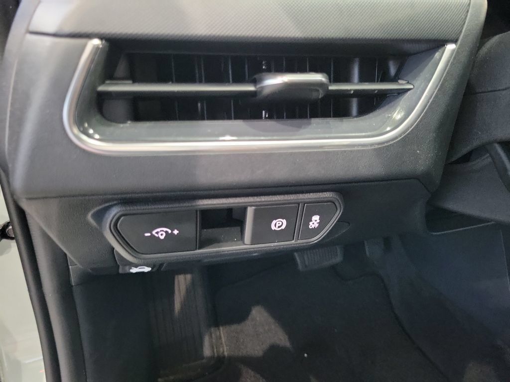 Certified 2025 Kia K4 EX FWD image 18