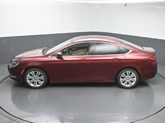 Used 2016 Chrysler 200 Limited w/ Convenience Group FWD image 40