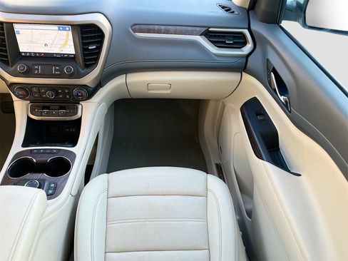 Used 2023 GMC Acadia Denali image 24