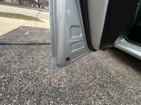 Used 2017 Toyota Corolla LE w/ Carpet Mat Package (TMS) image 34